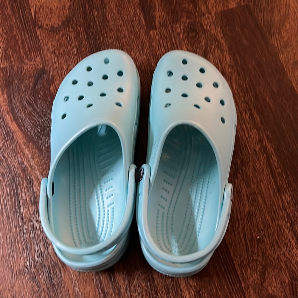 Crocs